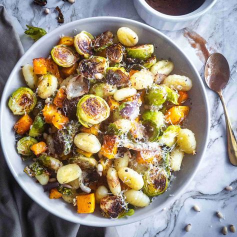 Sheet Pan Gnocchi with Butternut Squash and Brussels Sprouts Butternut Squash And Brussels Sprouts, Sheet Pan Gnocchi, Brown Butter Sauce, 30 Minute Meals Easy, Sheet Pan Dinners Recipes, Easy Holiday Recipes, Gnocchi Recipes, Brussels Sprouts Recipe, Drying Pasta