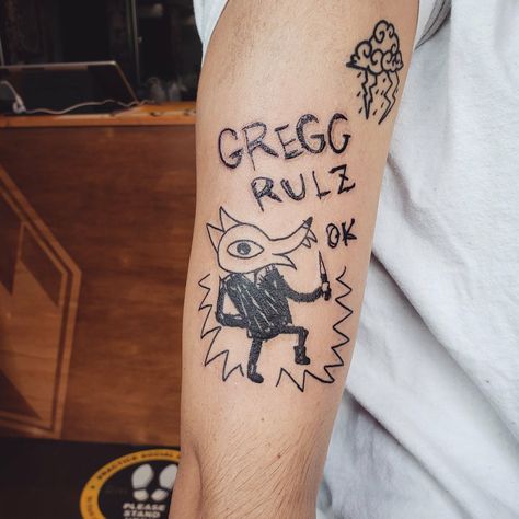 Gregg Rulz Ok, Wierd Tattoo, Strange Tattoos Ideas, Night In The Woods Tattoo, Weird Tattoos Unique, Odd Tattoos, Wood Tattoo, Night In The Woods, Funky Tattoos