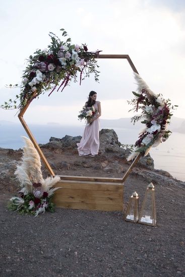 Arch Wedding Decor, Wooden Wedding Arch, Floral Backdrop Wedding, Wooden Wedding Arches, Hexagon Wedding, Wedding Archway, Wedding Alters, Wedding Ceremony Ideas, Wooden Arch