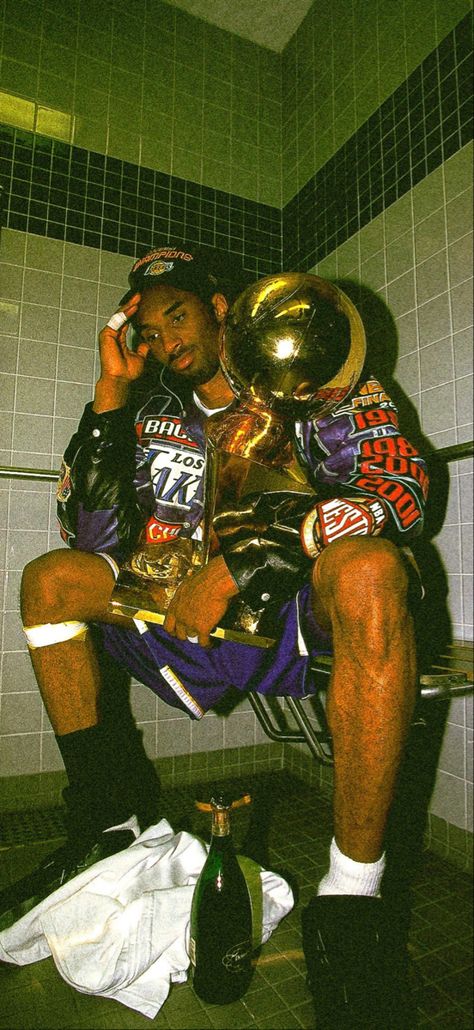 Kobe Bryant Holding Trophy In Bathroom, Basketball Wallpaper For Ipad, Nba Homescreen, Obj Wallpaper Iphone, Kobe Aesthetic Wallpaper, Nba Asethic Wallpaper, Kobe Bryant Holding Trophy, Nba Iphone Wallpaper, Kobe Aesthetic