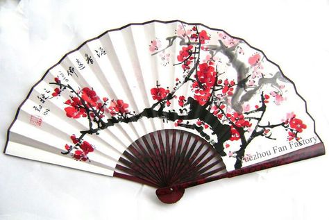 Cherry blossom design on the fan Japanese Souvenir Ideas, Wedding Favors For Principal Sponsors, Cherry Blossom Theme, Asian Party, Chinese Fans, Fan Tattoo, Chinese Fan, Japanese Fan, Vintage Fans