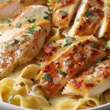 Chicken with Buttered Noodles Buttered Noodles Recipe, Butter Noodles, Buttered Noodles, Seafood Soup, Dessert Salads, Pasta Noodles, Family Cooking, Chicken Dishes Recipes, Homemade Pasta