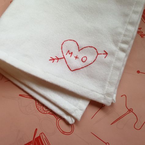 Personalised Handkerchief Hand Embroidered Custom Love Heart Hanky With Couple's Initials Second Cotton Wedding Anniversary Gift - Etsy UK Hankerchief Pattern How To Make, Homemade Wedding Gift Ideas, Handmade Bridesmaid Gifts, Embroider Handkerchief, Embroidered Napkins Wedding, Embroidered Wedding Napkins, Embroidery Wedding Gifts, Wedding Gift Embroidery, Wedding Merch