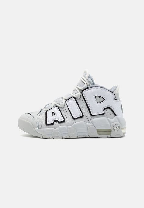 Pretty Sneakers, Nike Air More Uptempo, Nike Air More, Pretty Shoes Sneakers, All Nike Shoes, Shoes Outfit Fashion, Nike Air Shoes, Old Shoes, Fresh Shoes