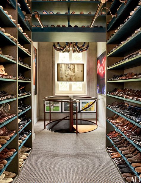 Create the closet of your dreams with inspiration from these chic, shoe-filled dressing rooms Lapo Elkann, Milan Apartment, Turquoise Walls, Shoe Room, Dream Closets, Cleaning Closet, Closet Inspiration, Master Closet, Closet Designs