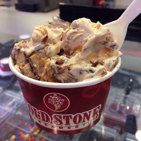 Cold Stone Ice Cream, Cold Stone Creamery, Cold Stone, Yummy Ice Cream, Chicago Food, Food Goals, Oui Oui, Cake Batter, Food Obsession