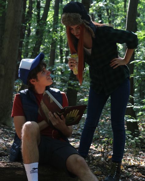 In my restless dreams, I see that town… Gravity Falls… Happy Summerween from Wendy and Dipper! 🧊🌲 #gravityfalls #wendycorduroy #dipperpines #cosplay Wendy Gravity Falls Cosplay, Gravity Falls Cosplay, Wendy Corduroy, Dipper Pines, Gravity, Gravity Falls, Cosplay Costumes