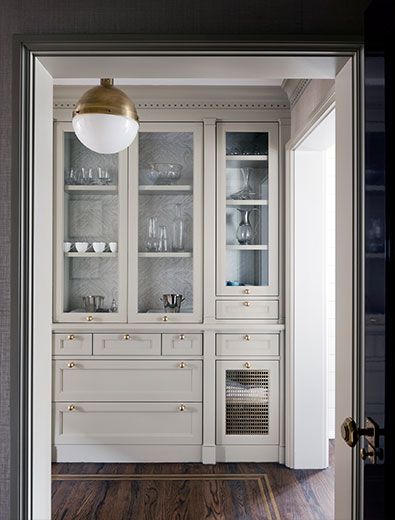 10 Kitchen Pantries With Expert Design - Chairish Blog Hall Pantry, Butlers Pantry, Pantry Ideas, Hill Interiors, Classic Kitchen, Butler Pantry, Butler's Pantry, Grey Cabinets, Pantry Design