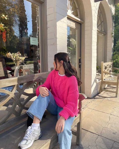 Oversized Hot Pink Sweater, Styling A Pink Sweater, Hot Pink Knit Sweater, Hot Pink Cardigan Outfit Aesthetic, Winter Outing Outfits Casual, Hot Pink Pullover Outfit, Pink Cardigan Sweater Outfit, Dark Pink Cardigan Outfit, Pink Sweaters Outfits