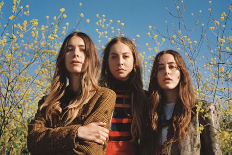 Haim Sisters, Danielle Haim, Band Photoshoot, Friendship Photoshoot, Rolling Loud, The Lumineers, Band Photography, Alessia Cara, Teyana Taylor