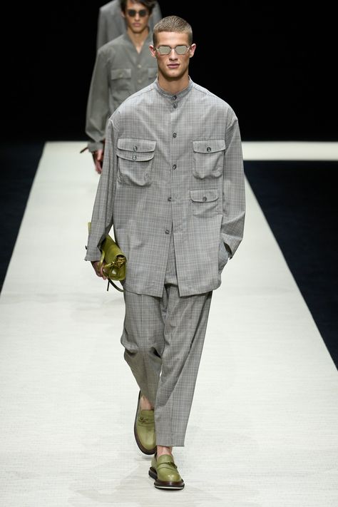 Emporio Armani Spring 2025 Menswear Collection Suede Suit, Grey Suit Men, Menswear Trends, Armani Collection, Best Dressed Man, Guys Clothing Styles, Menswear Fashion Show, Lakme Fashion Week, Menswear Fashion