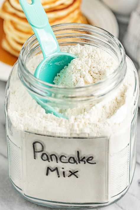 Homemade Pancake Mix Easy, Diy Pancake Mix, Homemade Pancake Mix Recipe, Waffle Mix Recipes, Easy Pancake Mix, Easy Homemade Pancakes, Pancake Mix Recipe, Homemade Pancake Mix, Homemade Dry Mixes