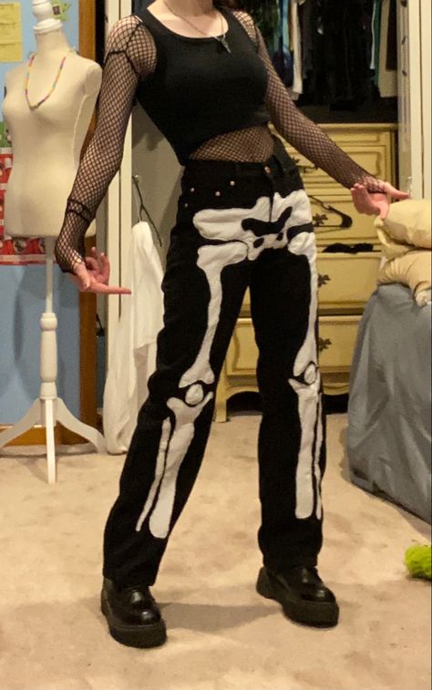 i made the pants, the actual pants are from sears and the white is just a tshirt Skeleton Pants Outfit, Diy Skeleton Pants, Skeleton Painted Jeans, Drawn On Pants, Halloween Pants Diy, Trash Pants, Skeleton Legs Pants, Diy Punk Pants, Bone Pants