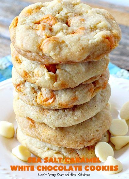 Salted Caramel Cookies Recipe, Sea Salt Chocolate Chip Cookies, Salt Chocolate Chip Cookies, Caramel Chips, Salted Caramel Cookies, Caramel Chocolate Chip Cookies, Sea Salt Chocolate, White Chocolate Cookies, Dessert Chocolate