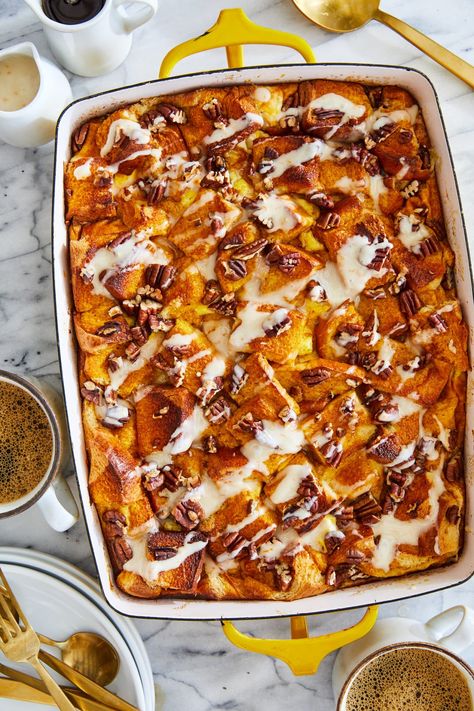 Overnight Pumpkin French Toast Casserole - Damn Delicious Pumpkin Breakfast Casserole, Overnight Pumpkin French Toast, Overnight French Toast Casserole, Pumpkin French Toast Casserole, Pumpkin Breakfast Recipes, Quick Smoothies, French Toast Casserole Overnight, Pumpkin Breakfast, Pumpkin French Toast