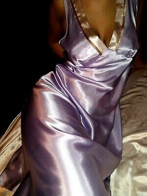 VTG SATIN SHINY Jny Ice Lilac Plunge Nightgown Gown Negligee L 42" - $39.00 | PicClick Pink Satin Gown, Liquid Satin Dress, Hollywood Gowns, Satin Nightie, Babydoll Nightgown, Pin Up Looks, Pink Nightgown, Liquid Satin, Satin Bra