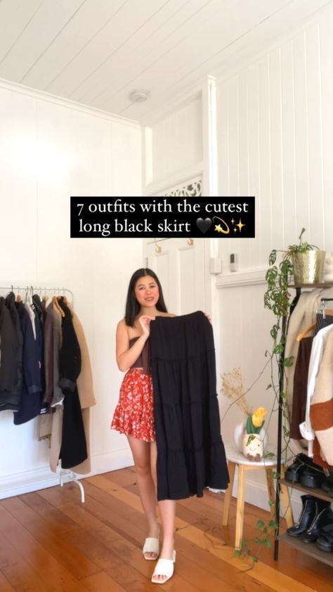 Black Flowy Skirt Outfit, Outfit Gorditas, Flowy Skirt Outfit, Skirt Summer Outfits, Maxi Skirt Summer, Cardigan Rosa, Black Skirt Outfits, Cute Modest Outfits, Long Skirt Outfits