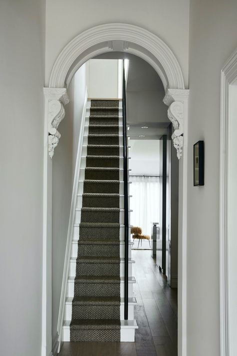 Small Victorian Terrace Interior, Victorian Hallway Ideas, Victorian Terrace Hallway, Edwardian Hallway, Victorian Stairs, Victorian Staircase, Victorian House Renovation, Stair Cases, Victorian Hallway