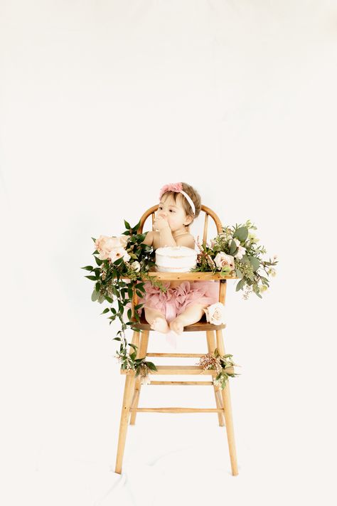 Floral: @m.klyn.floral // Cake: @cranberrystonebakery 1st Birthday Photoshoot High Chair, Cake Smash Photos High Chair, Antique High Chair Cake Smash, High Chair Smash Cake Photos, Wooden High Chair Photoshoot, Wildflower Birthday Photoshoot, Vintage High Chair Photo Shoot, High Chair Photoshoot, Fairy Smash Cake