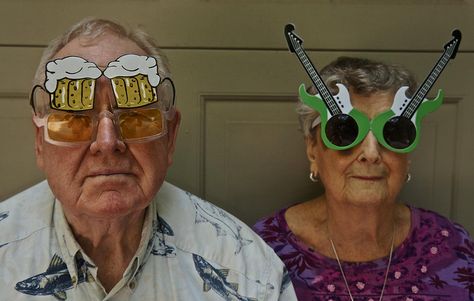 Portrait of an Older Couple Wearing Goofy Glasses | Flickr - Photo Sharing! Dating Sites Free, Cute Old Couples, Goofy Couples, Older Couple, Funny Old People, Old Couples, Photography Couples, Couple Selfies, Sweet Quotes