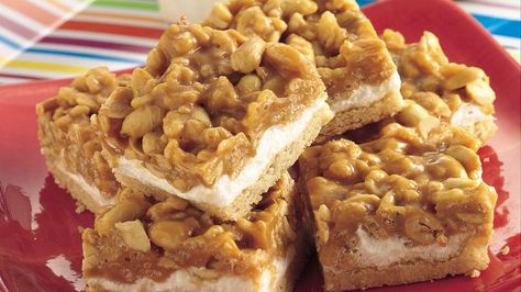 Easy Pillsbury® cookie dough makes a luscious crust that holds a nutty, chewy filling. Peanut Chews Recipe, Salted Peanut Chews, Peanut Chews, Nut Rolls, Salted Nuts, Raw Cookie Dough, Pillsbury Recipes, Peanut Butter Chips, Sweet And Salty