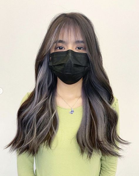 Blue Strands In Brown Hair, Color Trends 2023, 2023 Hair Color, Under Hair Color, Hair Dyed Underneath, Hidden Hair Color, Korean Hair Color, Hair Color Underneath, Peekaboo Hair