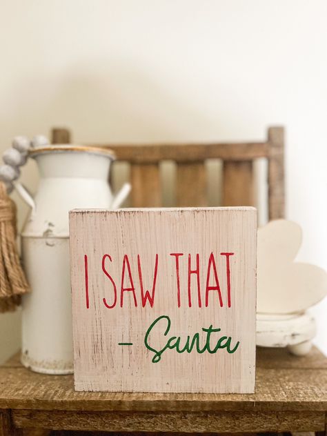 Easy Christmas Signs Wood, Christmas Block Signs, Small Christmas Wood Signs, Christmas Wooden Signs With Sayings, Diy Wood Christmas Signs, Christmas Ideas For Grandma, Merry Christmas Signs Wooden, Small Wood Signs Sayings, Hand Painted Christmas Signs