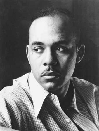 African American Authors, Ralph Ellison, Black Literature, Black Writers, Life Changing Books, Black Authors, National Book Award, Invisible Man, American Poets