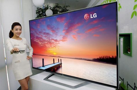 a real beauty!!! LG Ultra Def TV 84 inch...the biggest tv ever 8k Tv, Lg Tvs, Haikou, Flat Panel Tv, Tech Toys, 4k Tv, Galaxy Note 3, Future Tech, Tv Led