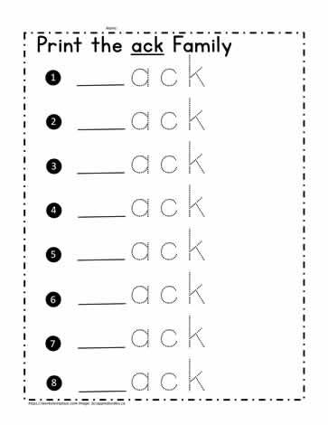 Word Family Kindergarten, List Of Nouns, Fractions Craft, Different Types Of Nouns, Family Kindergarten, Speech Worksheets, Word Family Reading, Kindergarten Word Families, Types Of Nouns