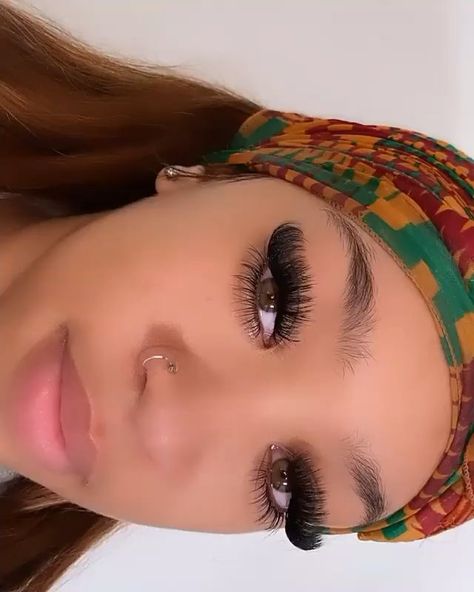 Mega Volume Lash Extensions Black Women, 18mm Lash Extensions, 25mm Lash Extensions, 20mm Lash Extensions, Top And Bottom Lash Extensions, Lash Extensions Styles Black Women, Mega Volume Lash Extensions, Bottom Lash Extensions, Flawless Face Makeup