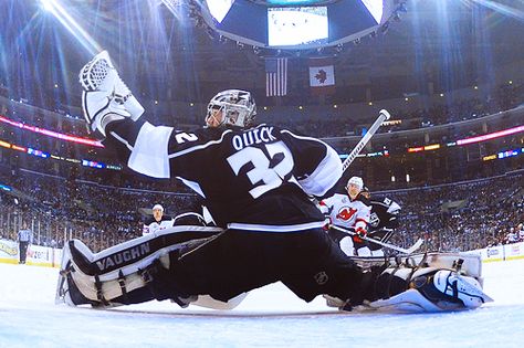 Jonathan Quick ~ LA Kings ~ Stanley Cup and Conn Smythe trophy winner Dustin Brown, Jonathan Quick, La Kings Hockey, Goalie Gear, Kings Hockey, Nhl Playoffs, Hockey Life, Hockey Goalie, Los Angeles Kings