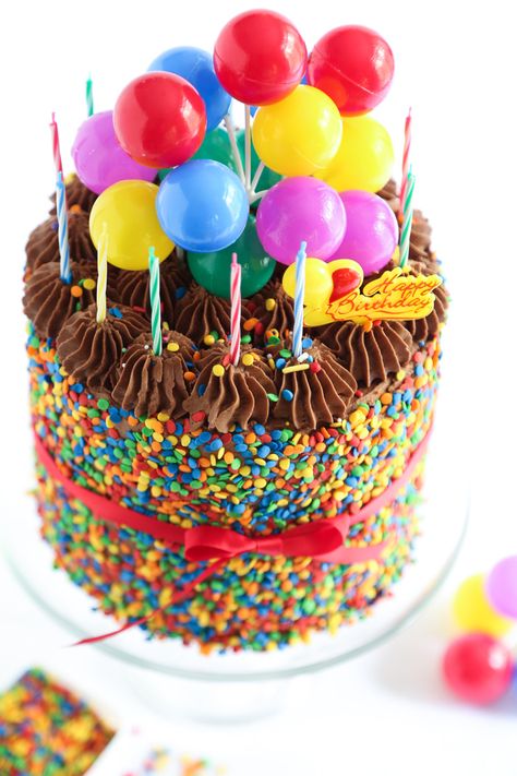 Happy Birthday Torte, Sprinkles Birthday Cake, Red Birthday Cakes, Nursing Cake, Resipi Kek, Diy Birthday Cake, Birthday Cake Flavors, Birthday Cake With Photo, Birthday Cake Pictures