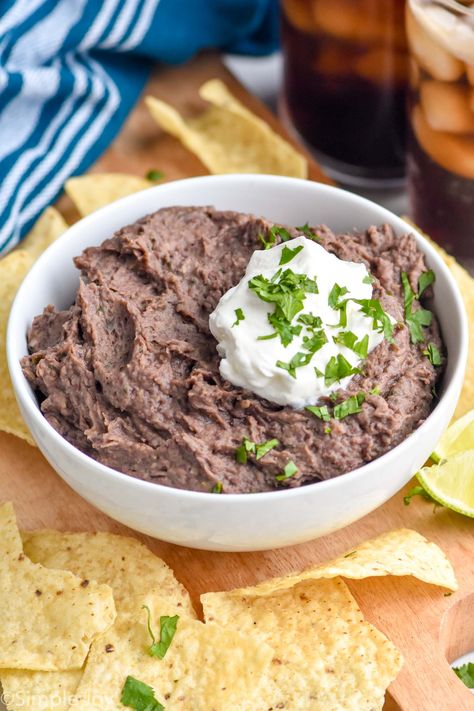 Black Bean Dip comes together super fast in a food processor or blender, and is full of delicious flavor! It has just a few simple ingredients and is perfect served warm or cold. Black Bean Dip, Bean Dip, Food Processor, Black Bean, Black Beans, Simple Ingredient, A Food, Food Processor Recipes, Dip