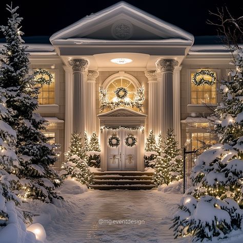 Snowy Mansion, Christmas Mansion, Gothic Style Architecture, Mansion Decor, Winter House Exterior, Diy Christmas Lights, Traditions Around The World, Christmas House Lights, Save For House