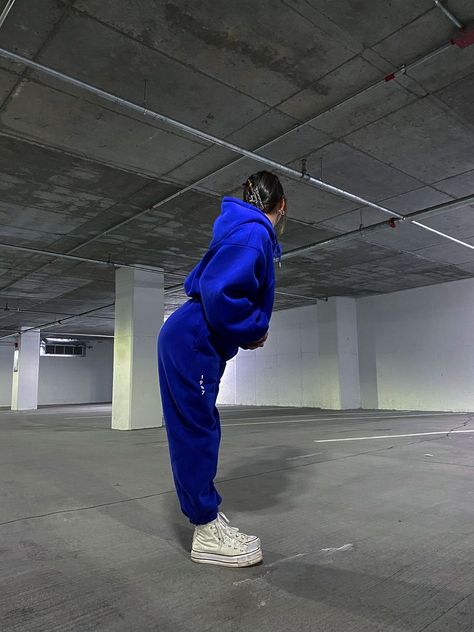 Blue Sweat Set, Sweatpants And Hoodie Outfit, Tracksuit Aesthetic, Cobalt Blue Outfit, Boston Back Bay, Casual Sweatpants Outfit, Blue Tracksuit, Sweatpants And Hoodie, Matching Sweats