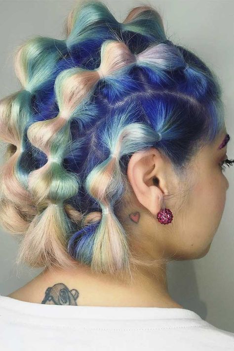 Rave Hairstyles, Bubble Hair, Scene Girl, Rave Hair, Prom Hairstyles For Short Hair, Festival Hair, Pastel Hair, Hairstyles For Short Hair, Braids For Short Hair