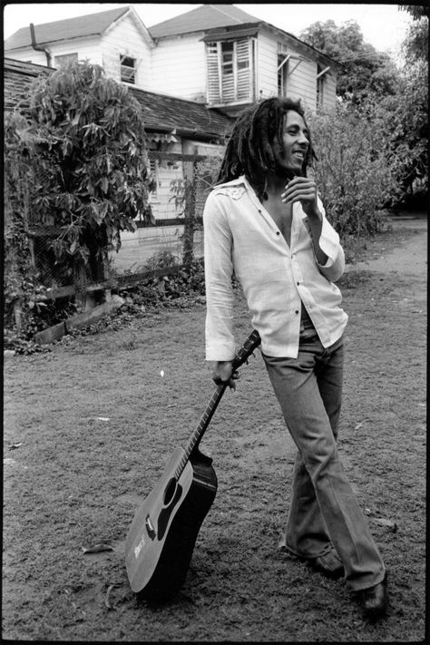 Bob <3 Image Bob Marley, Bob Marley Poster, Bob Marley Pictures, Damian Marley, Bob Marley Art, Robert Nesta, Nesta Marley, Richest Celebrities, Photo Star