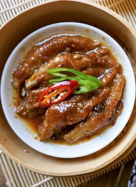 Steamed Chicken Feet Dim Sum Dim Sum Chicken Feet Recipe, Chicken Feet Recipe, Chicken Breast Crockpot Recipes, Dim Sum Recipes, Crockpot Chicken Breast, Steamed Chicken, Food Pic, Easy Chinese Recipes, Chinese Chicken