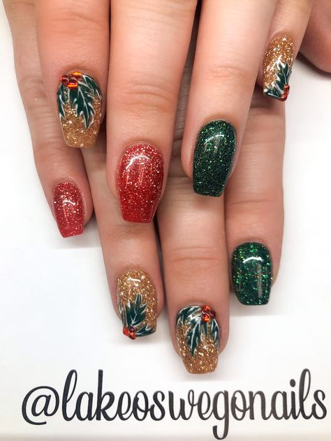 Green Red And Gold Nails, Red Gold Green Nails, Red Green And Gold Nails, Green Gold And Red Nails, Holly Nail Art, Red And Green Glitter Nails, Red And Green Sparkle Christmas Nails, Green And Red Christmas Nails Gold Glitter, Festive Nail Art