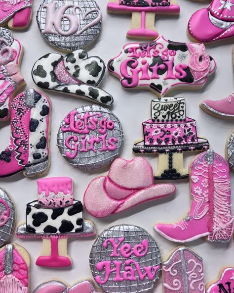 18th Birthday Party Cowgirl, Disco Cowgirl Dessert, Shania Twain Birthday Cake, Cowprint Birthday Cakes, Shania Twain Themed Birthday Party, Disco Cow Girl Birthday Party, Cowprint Birthday Decor, Cow Sweet 16 Party Ideas, Man I Feel Like I’m One Birthday Cake