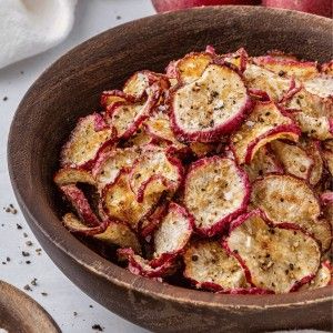 Air Fryer Radish Chips - allairfryerrecipes.com Air Fryer Banana, Air Fryer Chips, Radish Chips, Salad Topping, Lunch Sides, Cheese Alternatives, Hcg Recipes, Banana Peppers, Radish Recipes