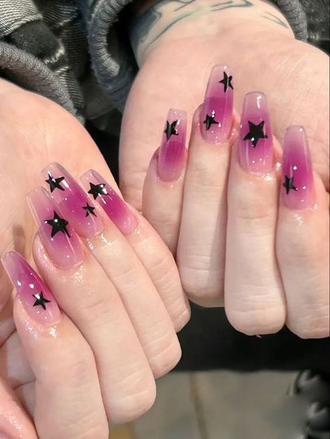 Draculaura Nails Aesthetic, Kurumi Nails, Nail Kuromi, Uñas Kuromi, Nails Kuromi, Kuromi Nails, Maquillaje Aesthetic, Japanese Nail Design, 2025 Goals