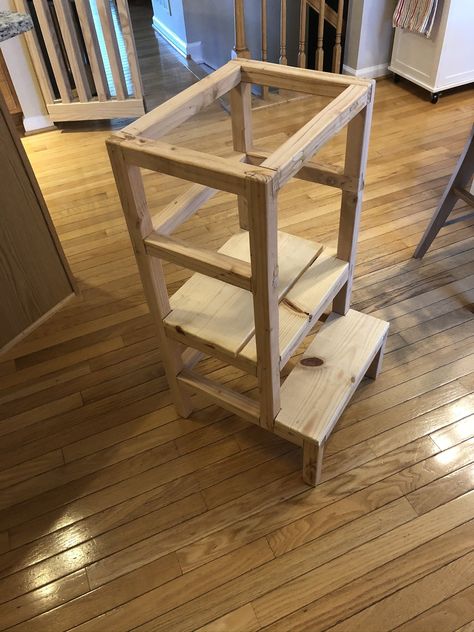 Diy Toddler Stool For Kitchen, Diy Helper Tower, Kitchen Helper Stool Diy Plans, Diy Kitchen Helper Stool, Kitchen Helper Stool Diy, Kitchen Stools Diy, Kitchen Helper Stool, Step Stool Diy, Toddler Kitchen Stool