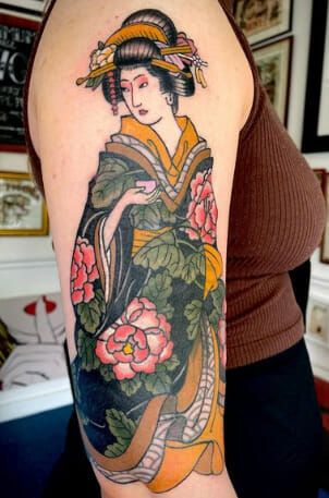 Hand Tattoo Easy, Geisha Japanese Tattoo, Japanese Tattoo Geisha, Hairstyles For Women With Glasses, Japanese Geisha Tattoo, Women With Glasses, Beautiful Geisha, Japanese Tattoo Women, Geisha Tattoo