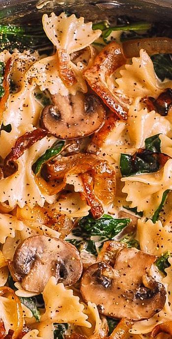 Creamy Bow Tie Pasta, Caramelized Mushrooms, Pasta With Mushrooms, Pasta With Spinach, Bow Tie Pasta, Resep Pasta, Pasta Dinners, Bowtie Pasta, Spinach Pasta