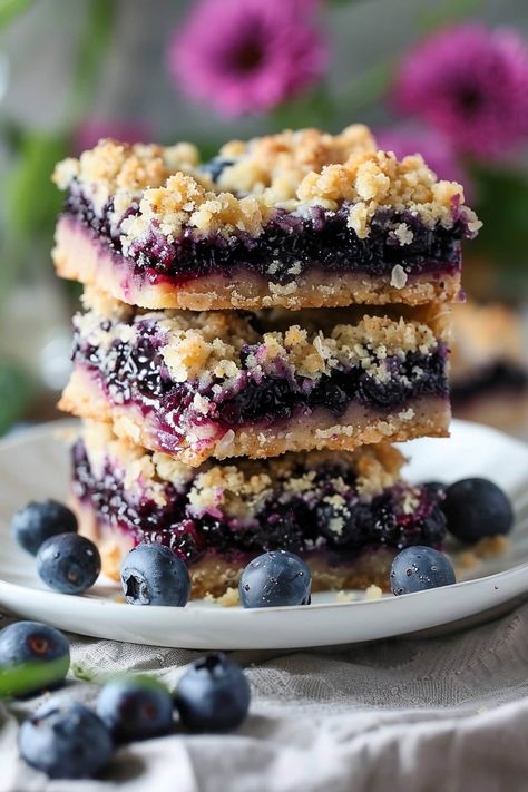 These blueberry crumble bars are the perfect balance of sweet and tangy. Featuring a buttery shortbread base, juicy blueberries, and a golden crumble topping, they're irresistible! Blueberry Shortbread Bars, Easy Blueberry Crumble, Blueberry Shortbread, Blueberry Crumb Bars, Blueberry Crumble Bars, Blueberry Bars, Crumb Bars, Shortbread Bars, Blueberry Desserts