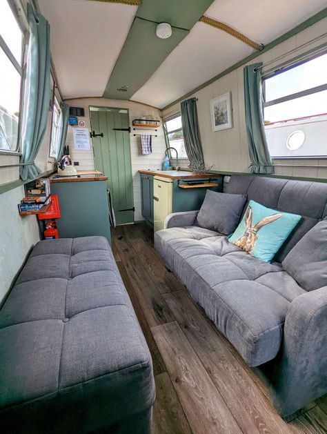 Canal boat interior Narrow Boat Interior, Canal Boat Bathroom, Amsterdam House Boat Interior, Narrowboat Kitchen, Canal Boats England Interior, Houseboat Decor, Canal Boat Interior Narrowboat, Canal Boat Layout, Canal Boat Interior