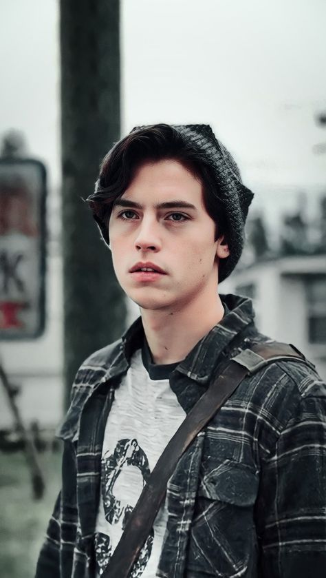 Jughead Jones Outfit, Cole Sprouse Cute, Jughead Jones Wallpaper, Jughead Jones Aesthetic, Cole Sprouse Wallpaper Iphone, Fp Jones, Griffin Gluck, Cole Sprouse Aesthetic, Cole Sprouse Wallpaper