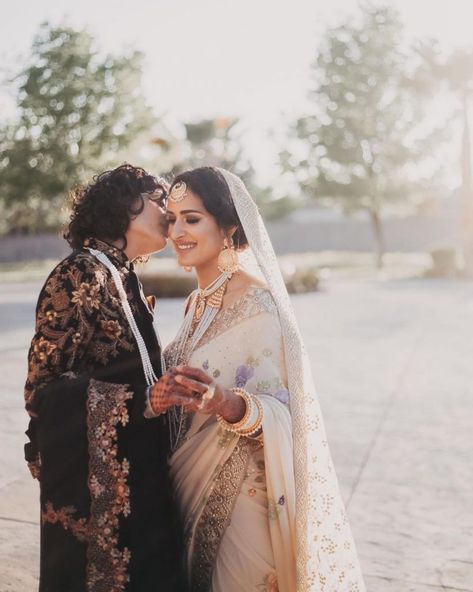 Poc Wlw Couple, Wlw Poses, Sapphic Wedding, Wlw Wedding, Mandap Decoration, Couple Vibes, Lesbian Weddings, Two Brides, Lgbtq Wedding